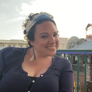 Meet your Posher, Alison